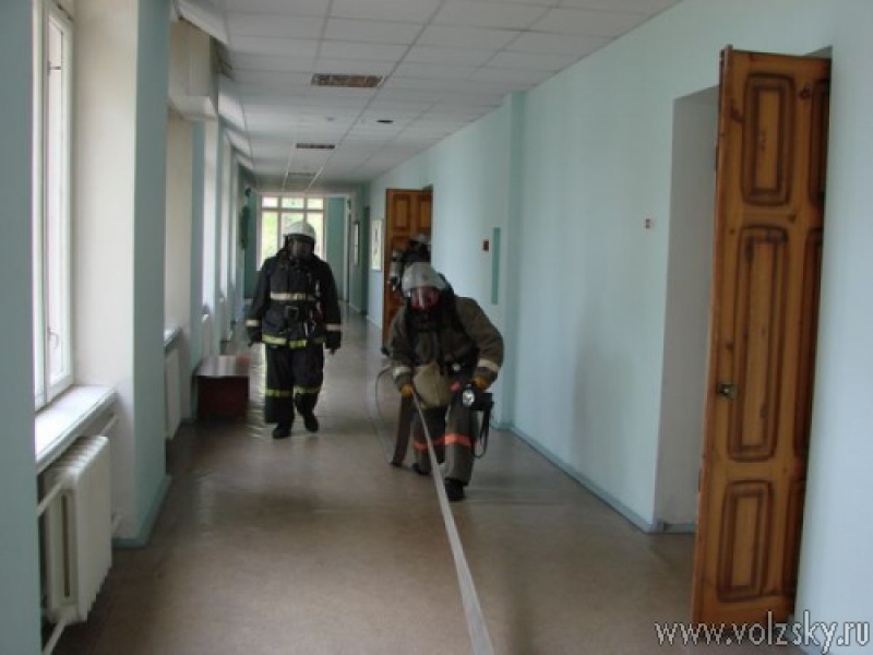 Студенты одесского мореходного училища спасались от огня во время лекции
