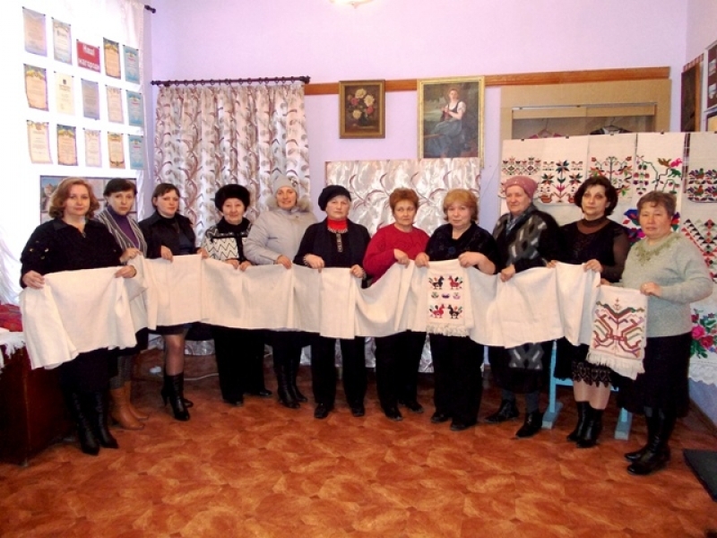 Мастерицы из Кодымского района Одесщины намерены вышить девятиметровый рушник
