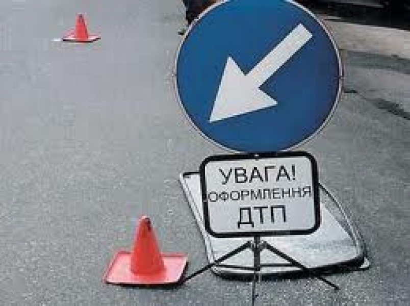 Легковушка на скорости 100 км/ч врезалась в лоб маршрутки с людьми в Одессе. Есть жертвы