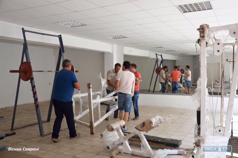 Власти открывают общественный фитнес-клуб в Саврани на Одесщине (фото)
