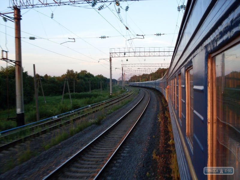 Два человека погибли, попав под поезд Одесса – Измаил
