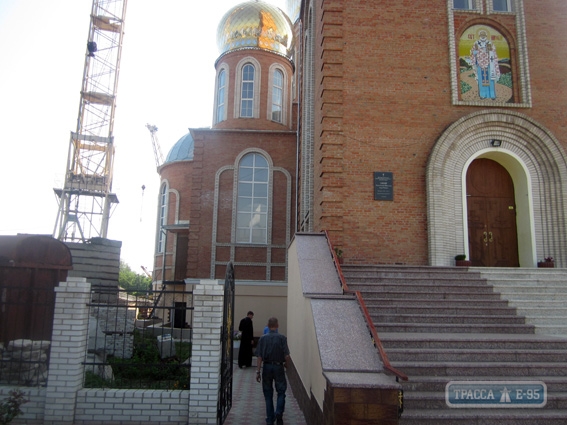 Священник задержал вора, пытавшегося похитить пожертвования из церкви в Одесской области