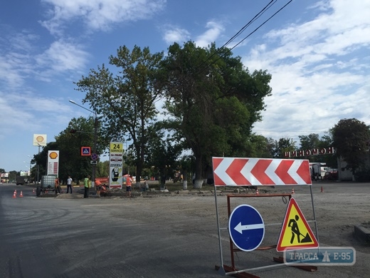 Дорожники Одессы начали капитальный ремонт Киевского шоссе (фото)