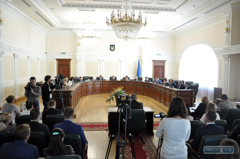 Высший совет юстиции просит президента уволить судью Белгород-Днестровского суда