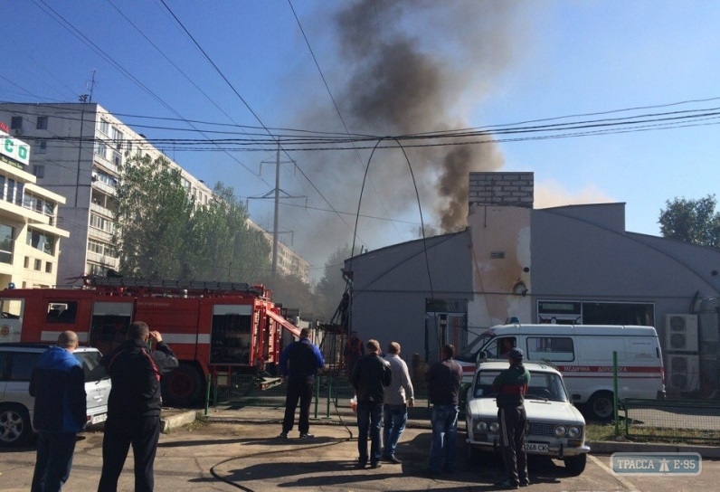 Строитель погиб после удара током на крыше ресторана в Одессе