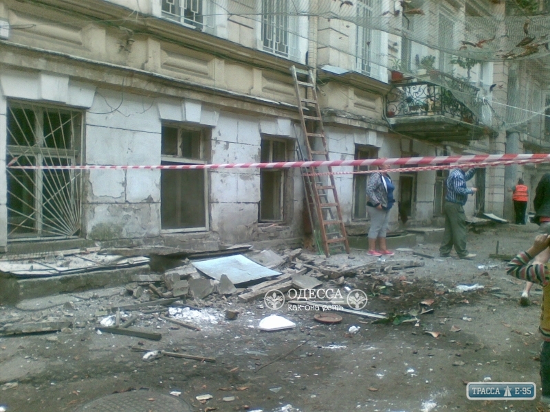 Одесситка, получившая травмы при обрушении балкона, скончалась