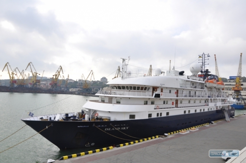 Багамский лайнер три раза зайдет в Одессу в октябре