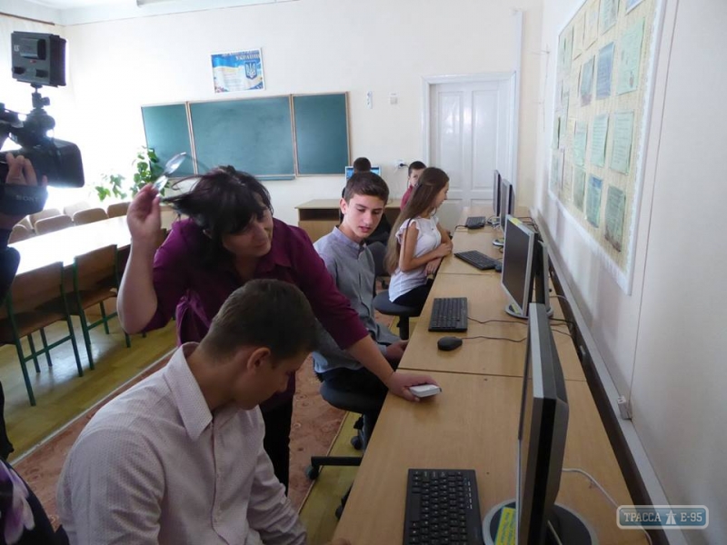 Новый компьютерный класс открылся в сельской школе Ренийского района
