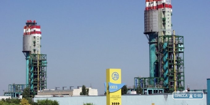 Одесский припортовый завод возобновил работу после полуторамесячного перерыва