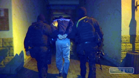 Полиция поймала группу угонщиков элитных авто, промышлявшую в Одесской области