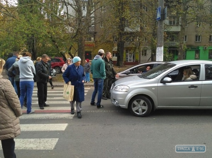 Жители Одессы перекрыли еще три оживленные улицы в разных частях города