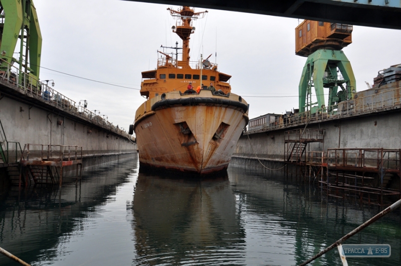 Судоверфь Одесского порта приняла на ремонт океанский буксир