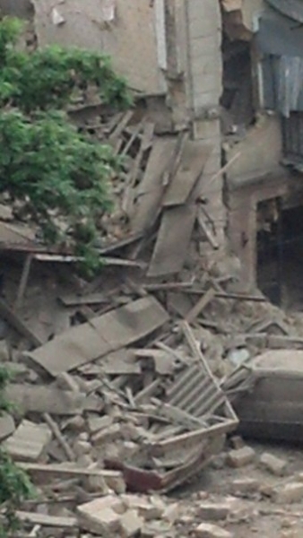 Трехэтажный дом рухнул в Одессе (фото)