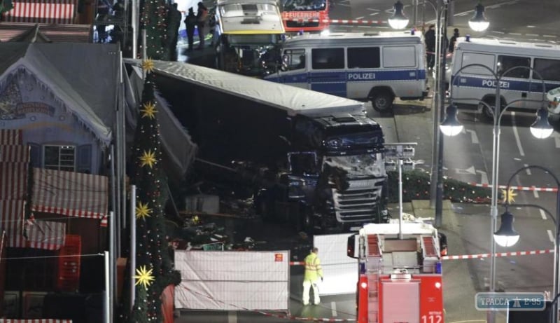 Убийца из Овидиополя хотел повторить европейские теракты, врезавшись на грузовике в толпу людей
