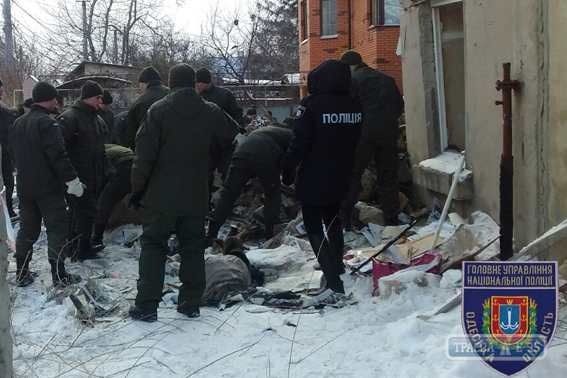 Полиция решает вопрос об открытии уголовного дела по факту взрыва в частном доме в Одессе