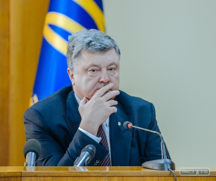 Президент обвинил глав РГА Одесской области в бездействии во время снегопада