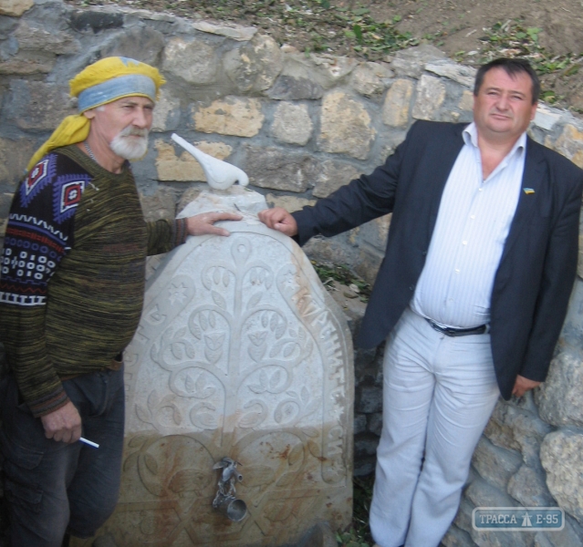 Глава Черкасской ОГА в память о деде восстановил родник в селе на юге Одесщины