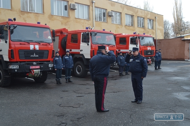 Спасатели Одесской области получили новую пожарно-спасательную и специальную технику