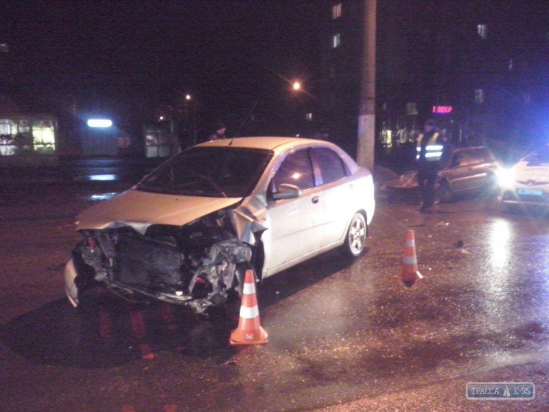 Два человека пострадали в результате ДТП в Одессе