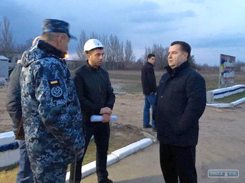 Министр обороны приехал в Одесскую область, чтобы проинспектировать строительство новых военных городков