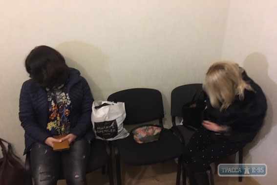 Полиция в Одессе задержала администратора гостиницы, который подрабатывал сутенером