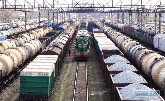 В портах Большой Одессы ограничена отгрузка вагонов и задержана обработка грузов
