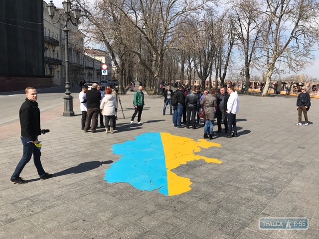 Акция в защиту избирательных прав переселенцев прошла в Одессе на Приморском бульваре