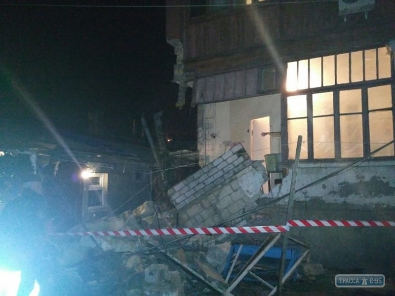 На Пересыпи в Одессе обрушился жилой дом (фото)