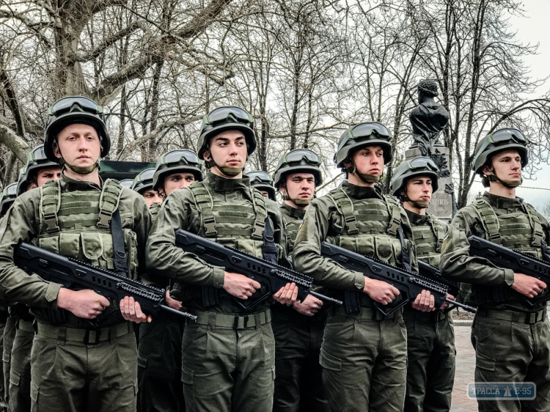 День Нацгвардии в Одессе отмечают маршем и выступлением военного оркестра (фото, видео)