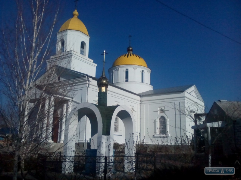 Агафангел освятил колокола восстановленного Свято-Николаевского собора в Болграде