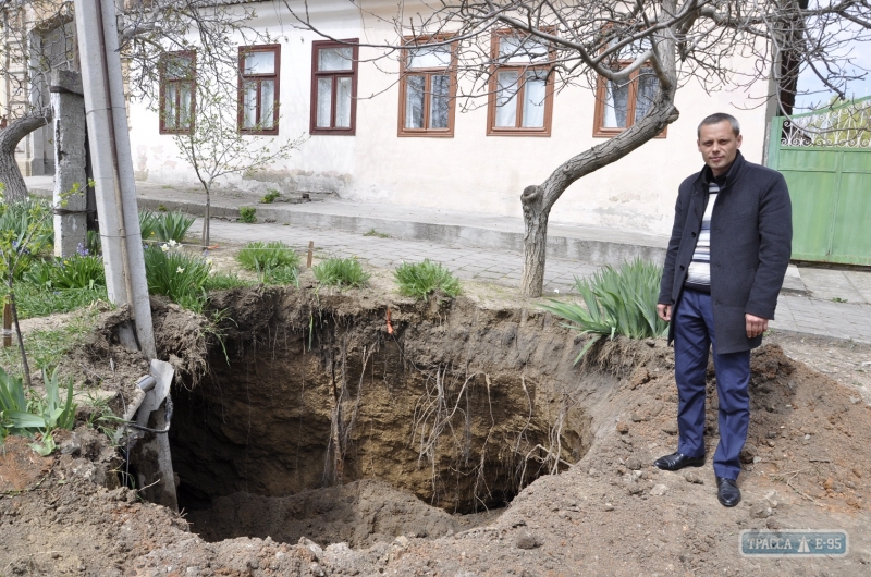 Очередной провал в катакомбы появился в Болграде