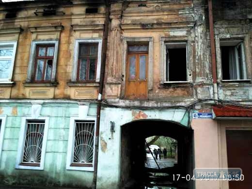Одесская мэрия поможет жильцам сгоревшего дома на Молдаванке