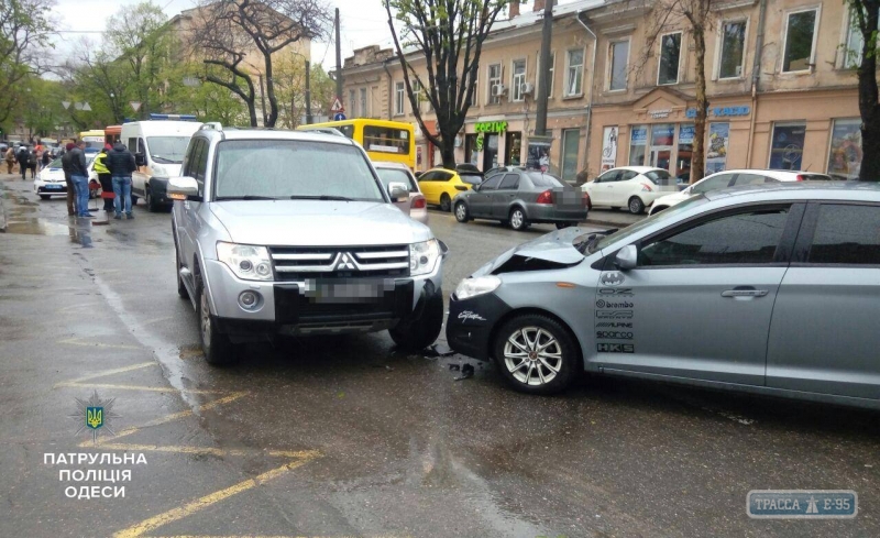 Крупное ДТП случилось в центре Одессы: один человек в больнице (фото)