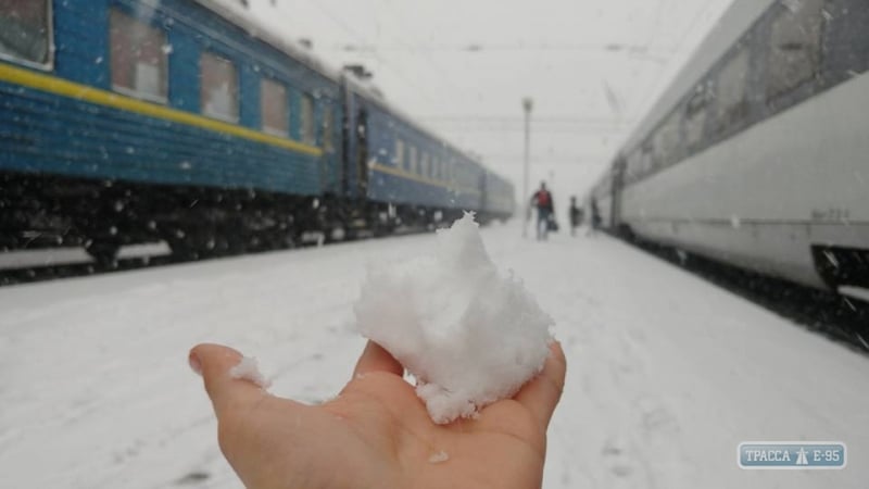 На севере Одесщины намело до 20 см снега (фото)