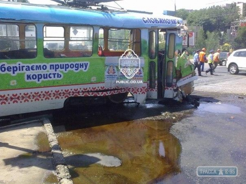 Трамвай, врезавшийся в самосвал в Одессе, был исправен. В аварии виновен водитель