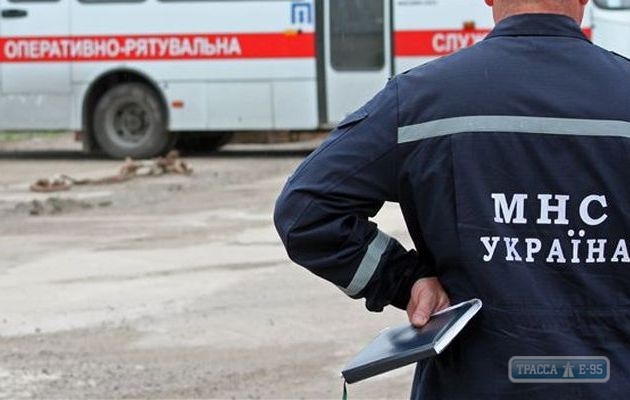 Мужчина упал в яму с битумом в Раздельнянском районе Одесской области