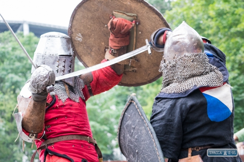 Традиционный фестиваль средневековой культуры с харчевнями и боями на мечах вновь пройдет в Одессе