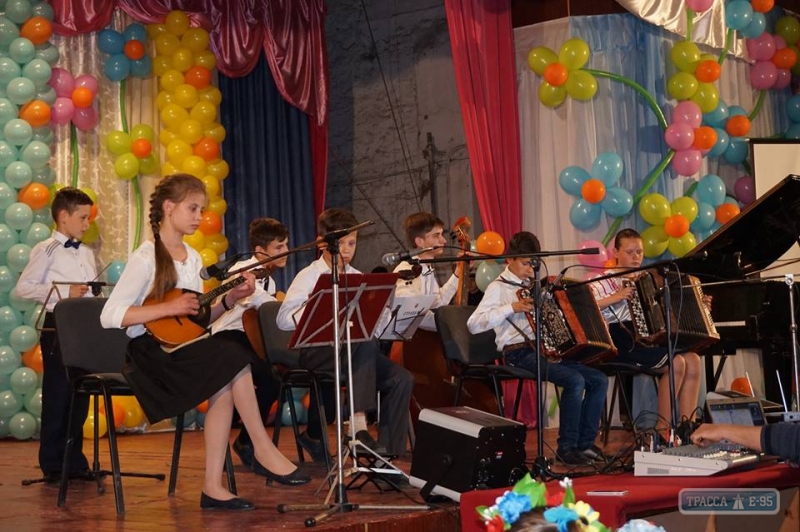 Великомихайловская музыкальная школа отметила 50-летний юбилей 