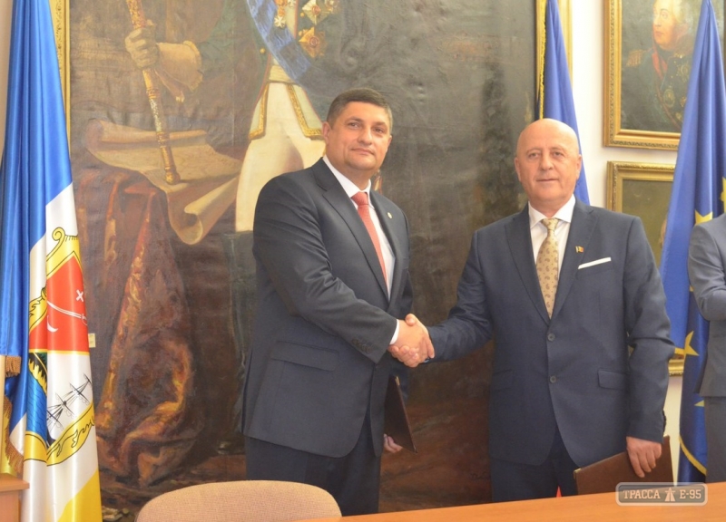 Измаил подписал договор о сотрудничестве с румынской Тулчей