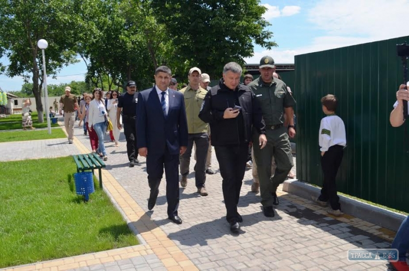 Глава МВД Арсен Аваков посетил Измаил и дал старт набору в местную патрульную полицию