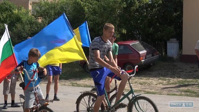 Забег с флагами Украины, Болгарии и Молдовы состоялся в селе на севере Одесщины