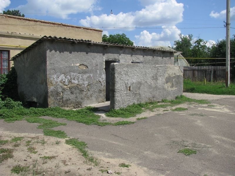 Учащиеся лицея в Ананьеве на Одесщине 30 лет ждут постройки теплого туалета