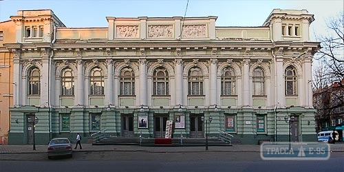 Четверо одесситов хотят возглавить Украинский драматический театр