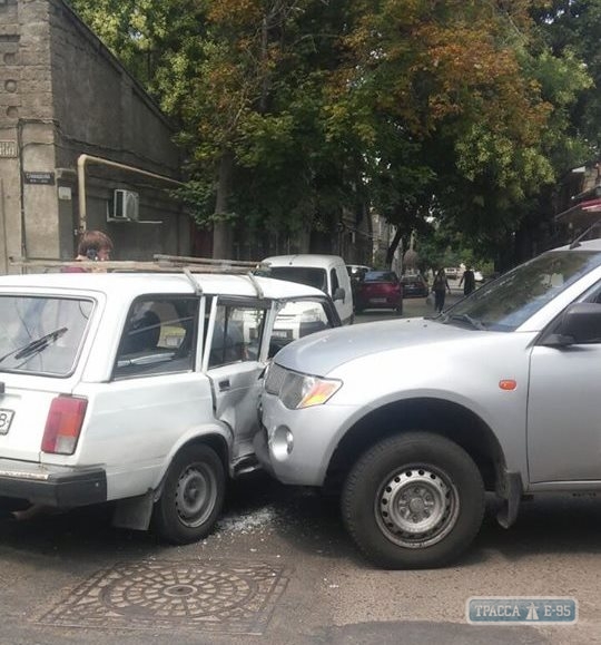 В ДТП на Слободке в Одессе пострадали два пассажира