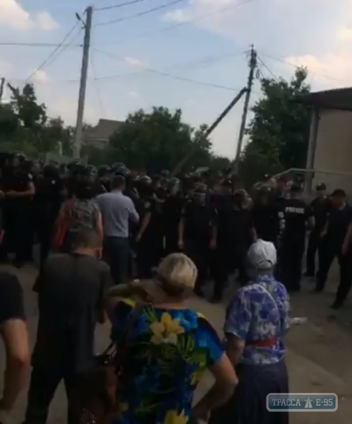 Полиция задержала лидера протестующих в Ширяево. Судья сбежал