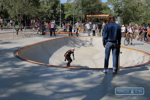 Самый большой в Украине скейт-парк открылся в Одессе