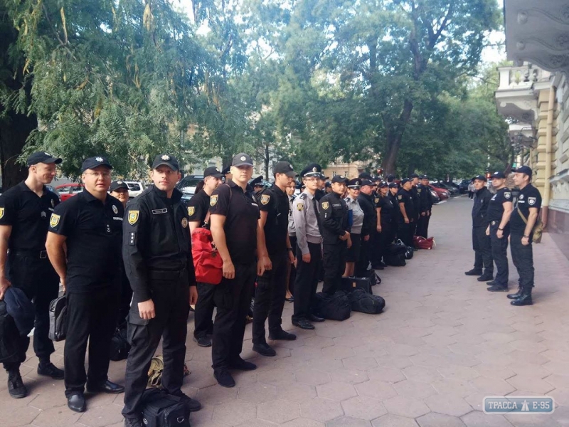 Одесских полицейских экстренно подняли по боевой тревоге: началась отработка (фото)