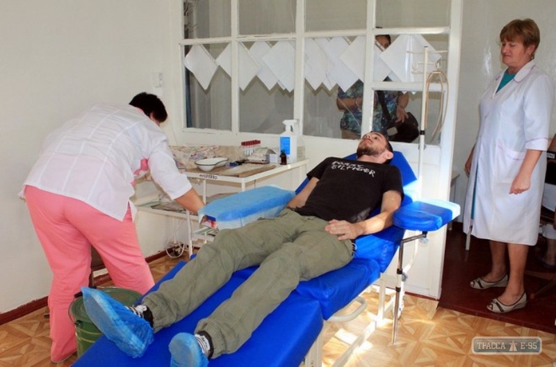 Станция переливания крови в Измаиле получила современное донорское кресло