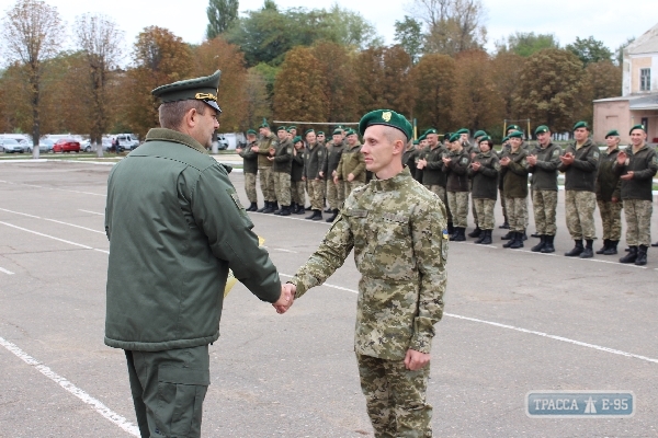 Более полусотни воинов Подольского погранотряда уволены в запас 