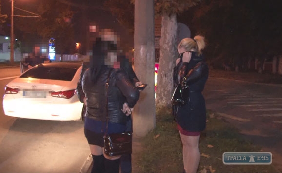 Полиция устроила облаву на проституток в Одессе (фото)